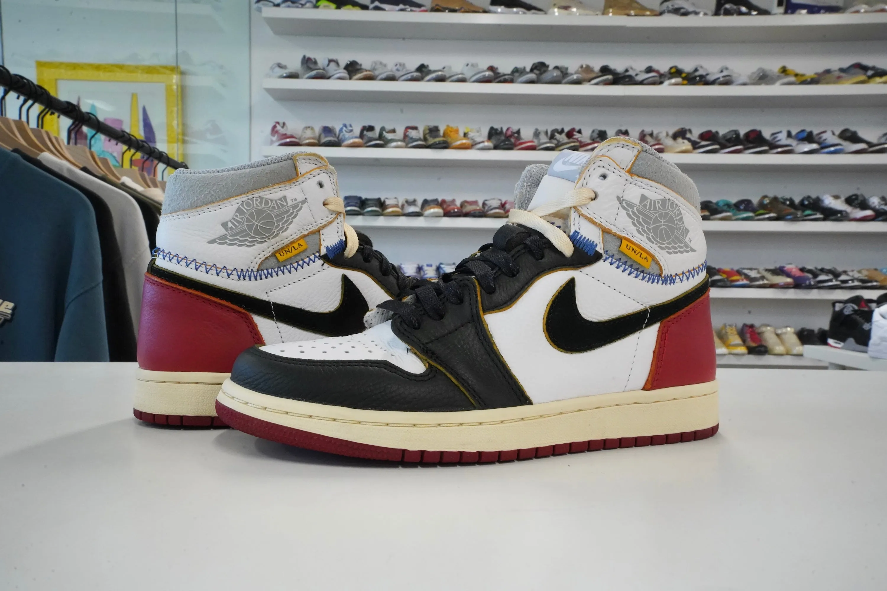 Air Jordan 1 Retro High Union Black Toe