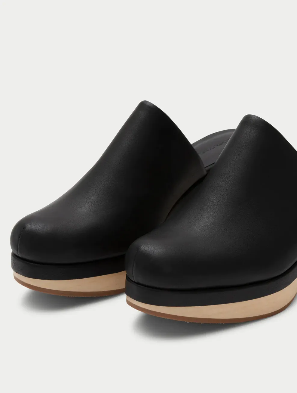 Bose Clog - Black
