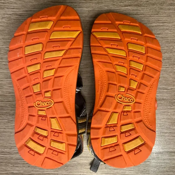 CHACO Kids Z1 Ecotread Sandals in Scattered Poppy Orange &amp; Gray