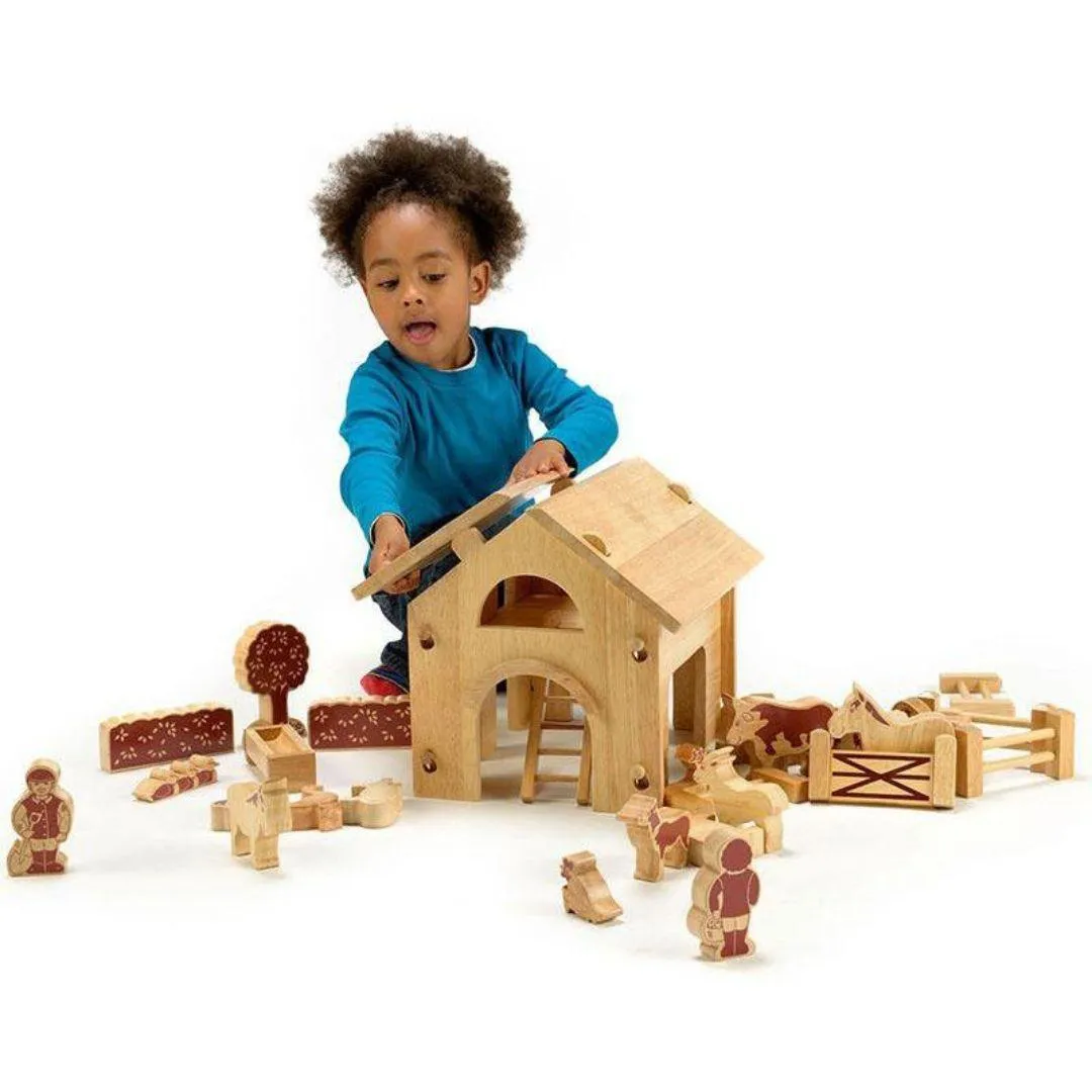 Lanka Kade Deluxe Farm Barn Set with Natural Characters