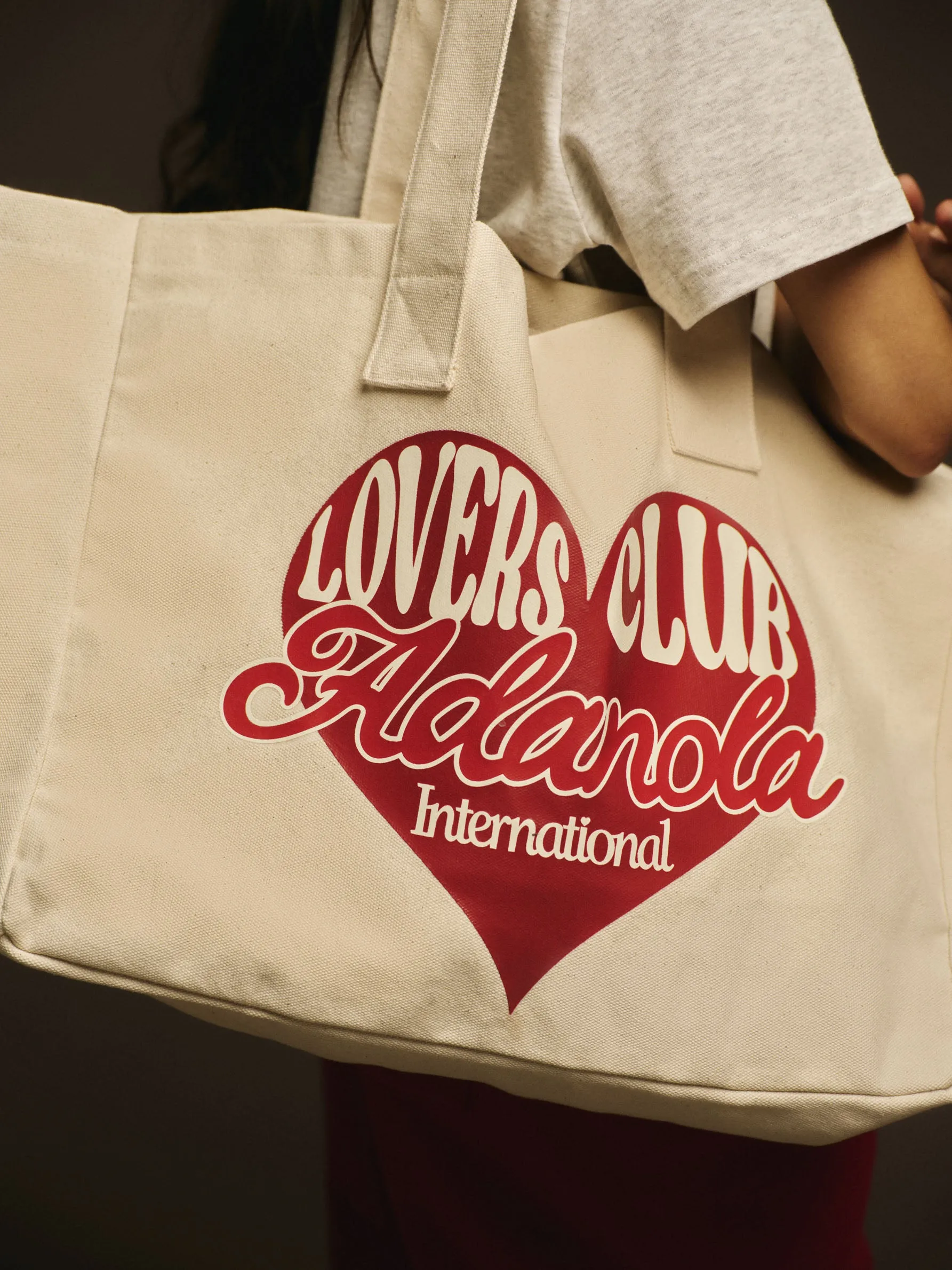 Lovers Graphic Tote - Cream