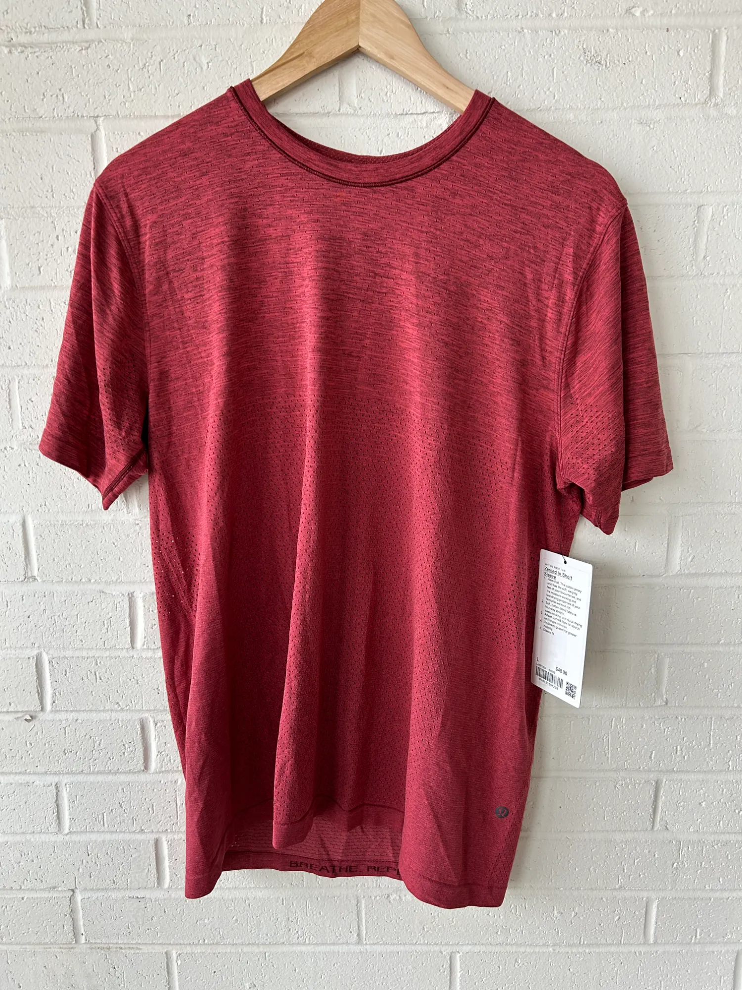 Lulu Lemon Athletic Top Size Large