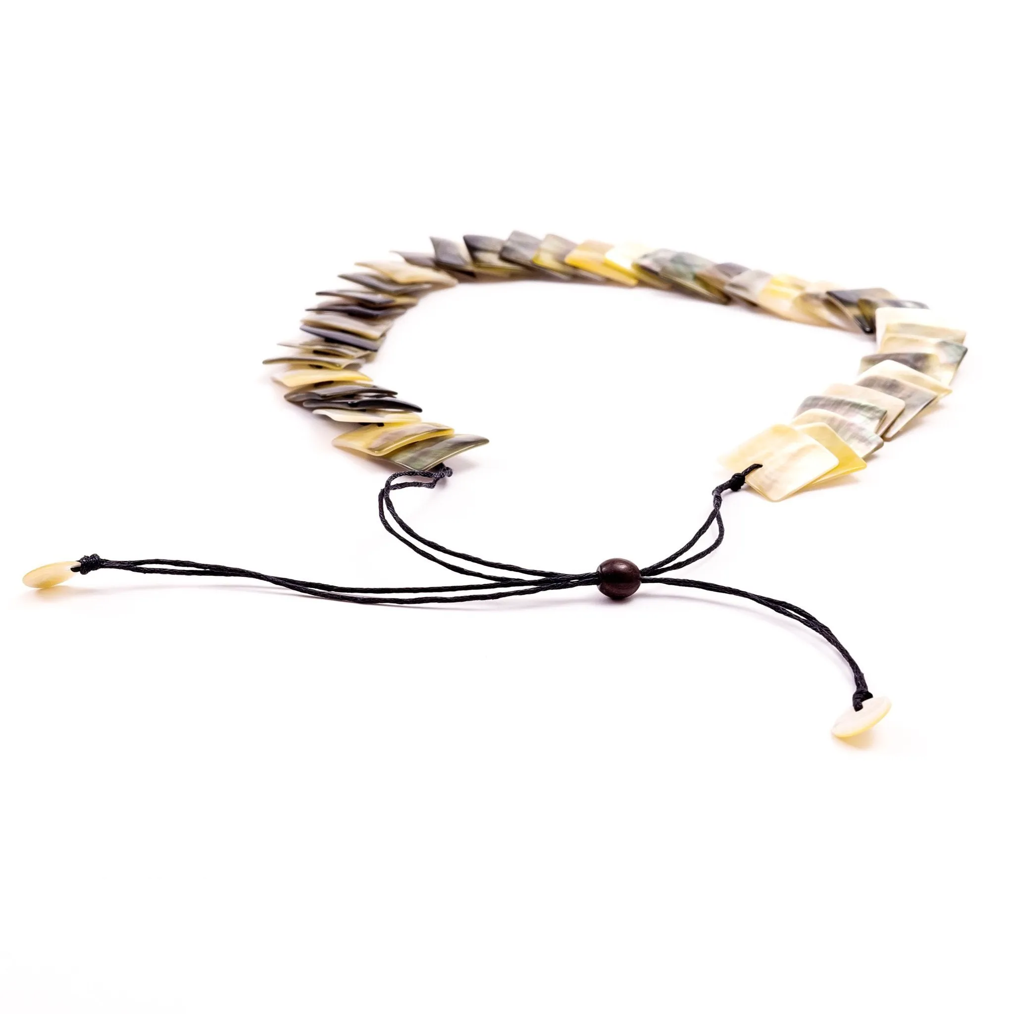 Mother of Pearl Shell Necklace - Playa Iridescent Grey
