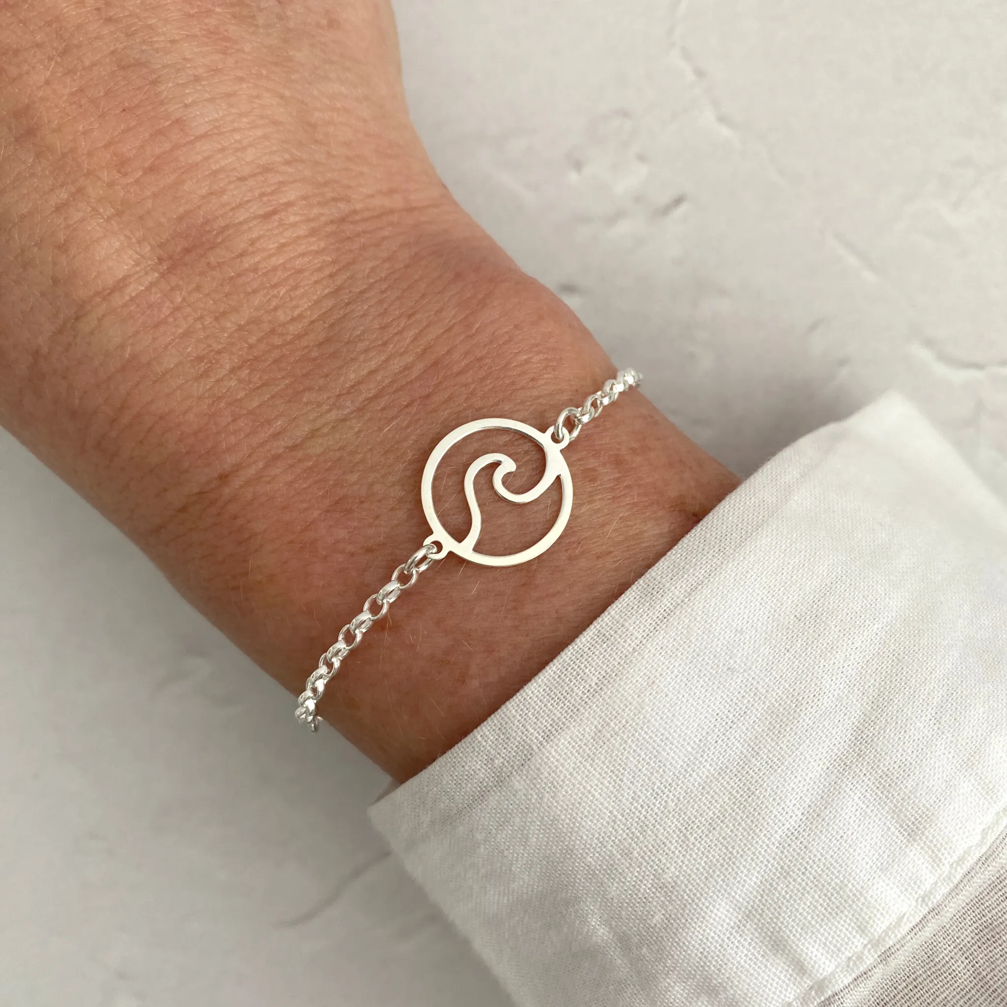 SEA LOVER | Silver Wave Chain Bracelet