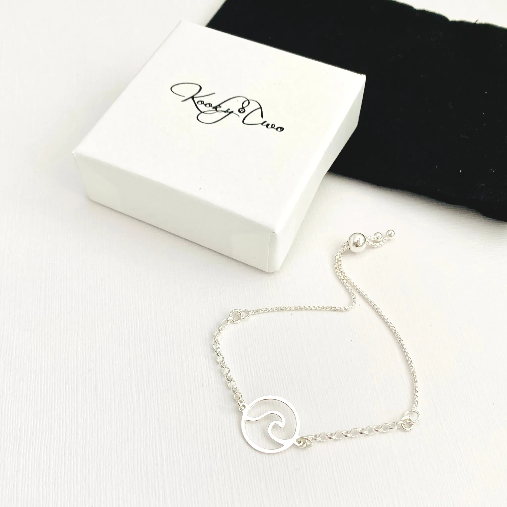 SEA LOVER | Silver Wave Chain Bracelet
