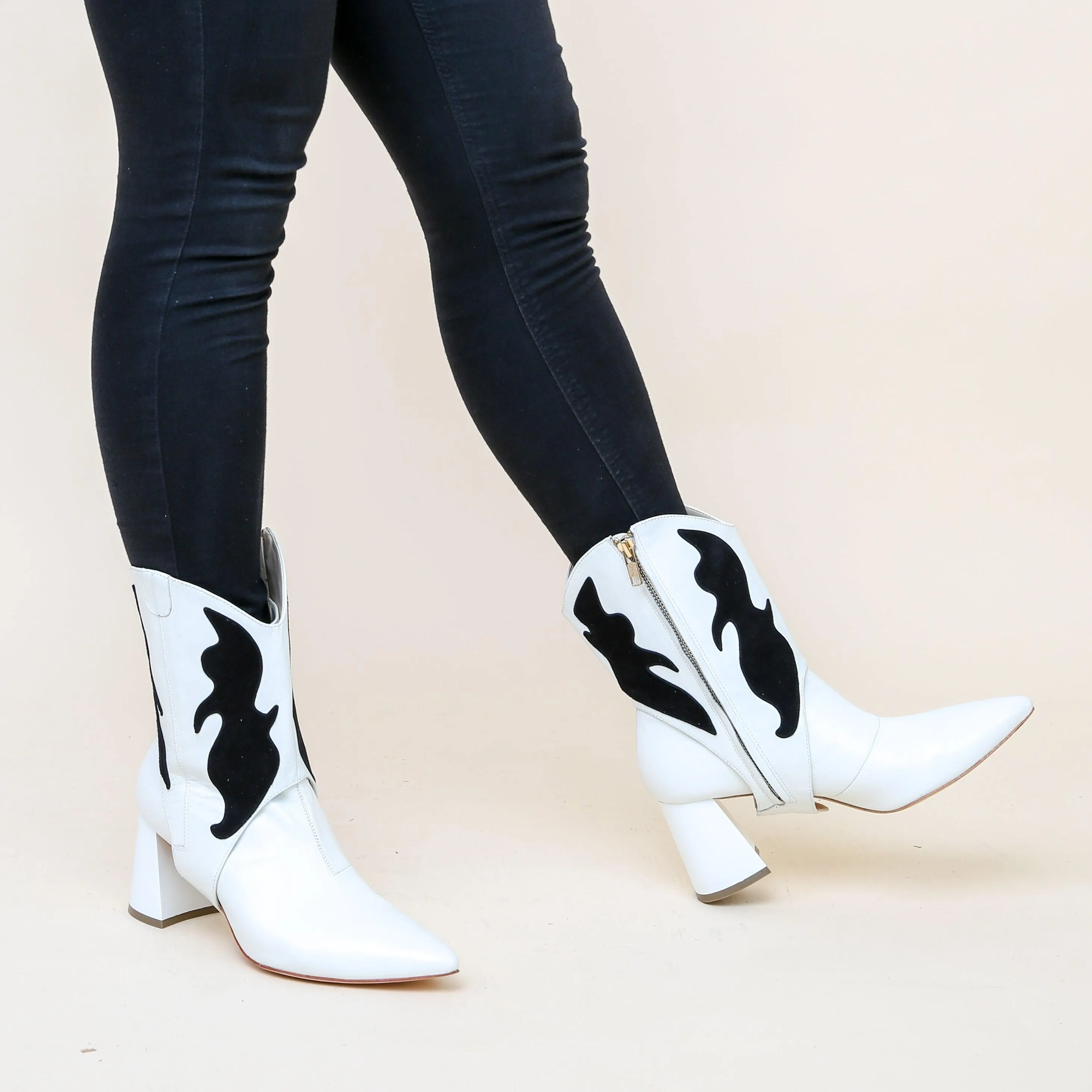 White Boot   Oakley Strap