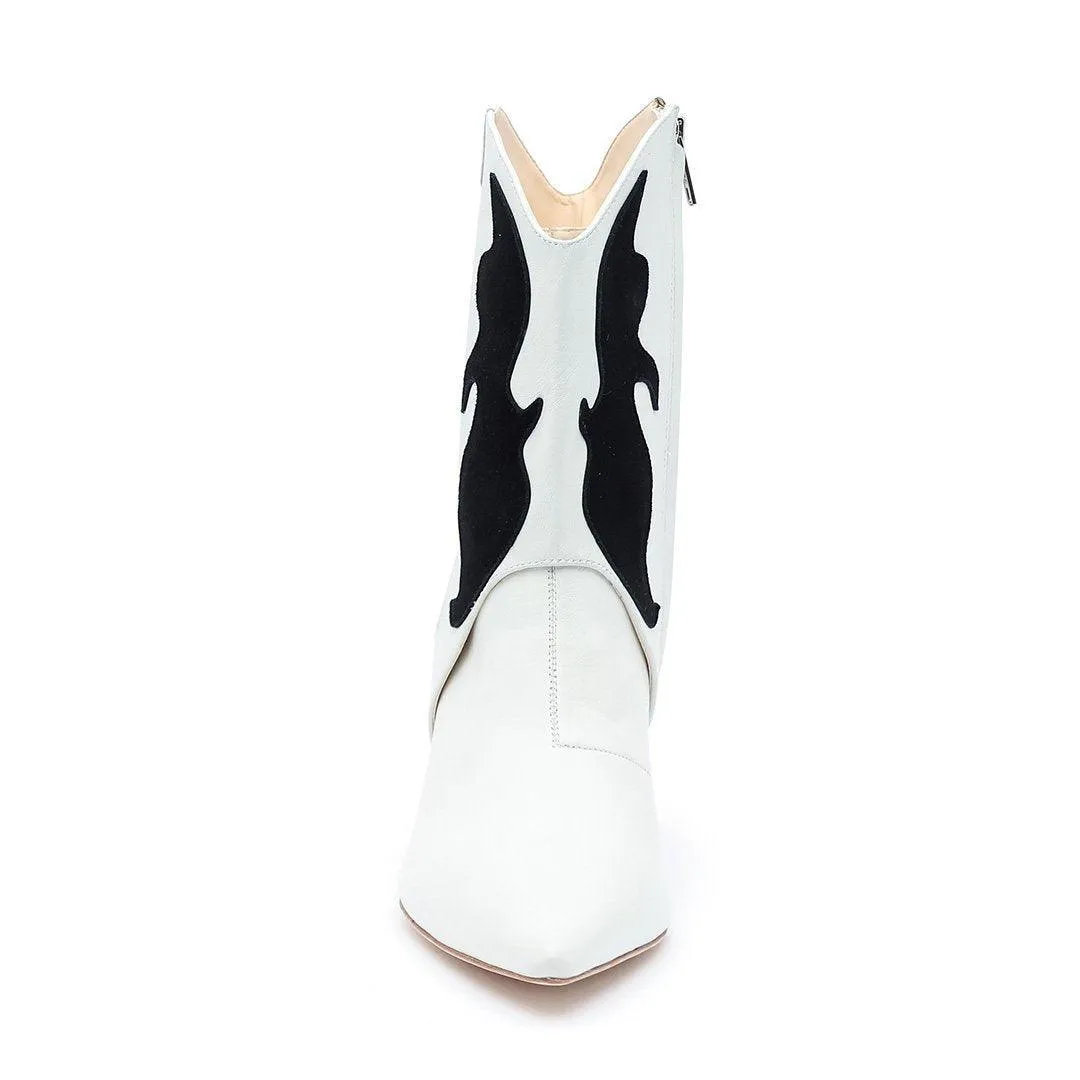 White Boot   Oakley Strap