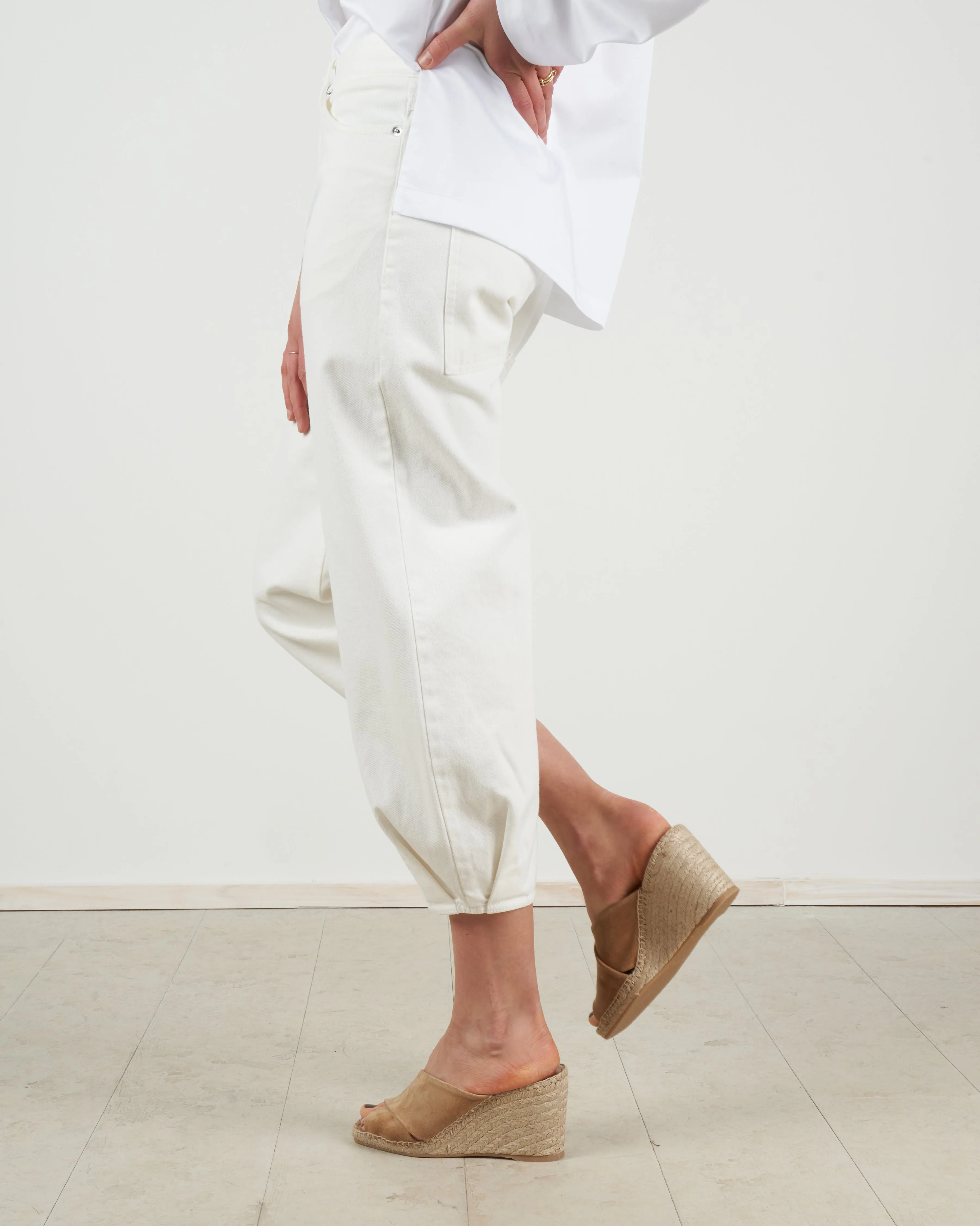 white denim sculpted pant - white