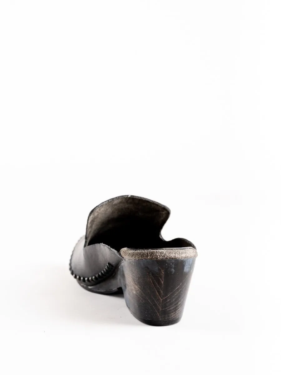 zuta slide sandal