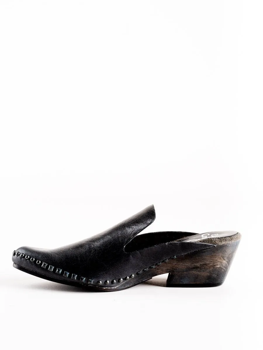zuta slide sandal
